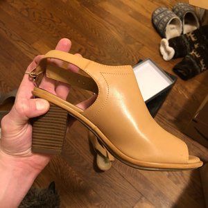 Bandolino Women's Heels Straps Cute Shoes Size 6